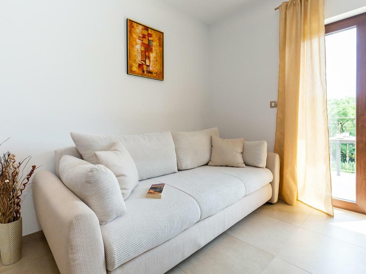Gioia Apartment *