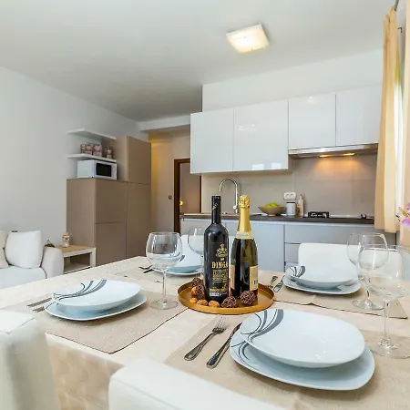 Apartments Gioia Poreč Extérieur photo