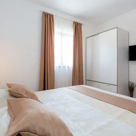 Apartments Gioia Poreč Extérieur photo